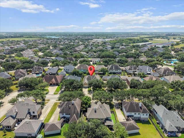 913 Elm Pointe, League City, TX 77573