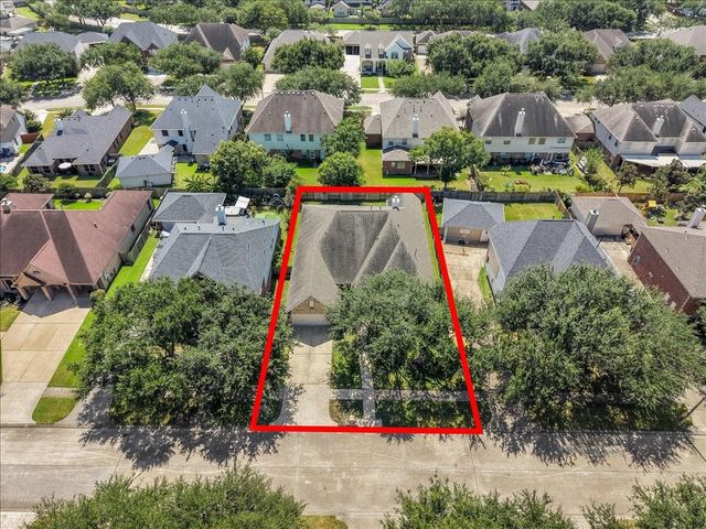 913 Elm Pointe, League City, TX 77573