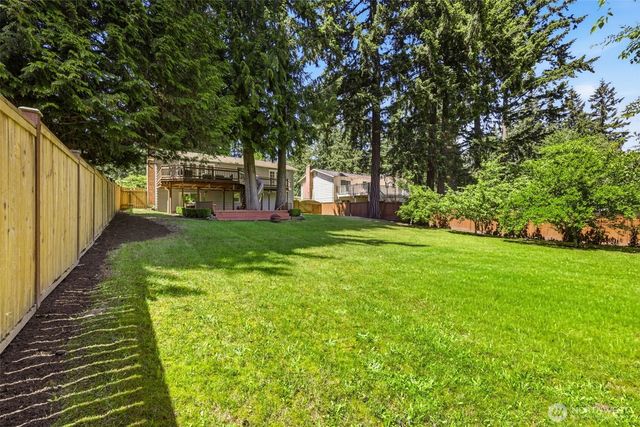 7612 135th Place NE, Redmond, WA 98052