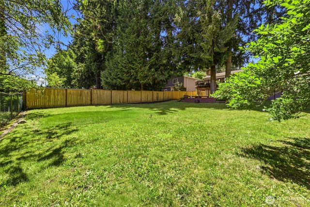 7612 135th Place NE, Redmond, WA 98052