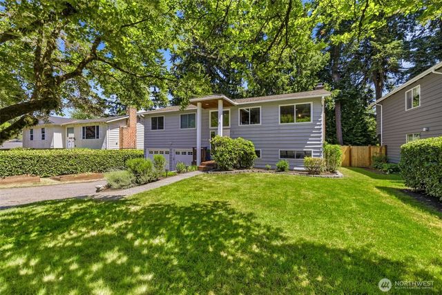 7612 135th Place NE, Redmond, WA 98052