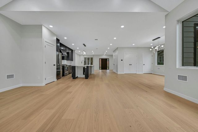 188 WASHINGTON AVE, Rutherford, NJ 07070