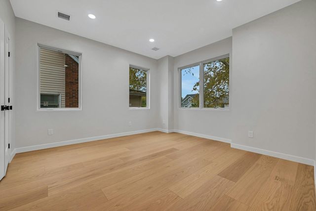 188 WASHINGTON AVE, Rutherford, NJ 07070