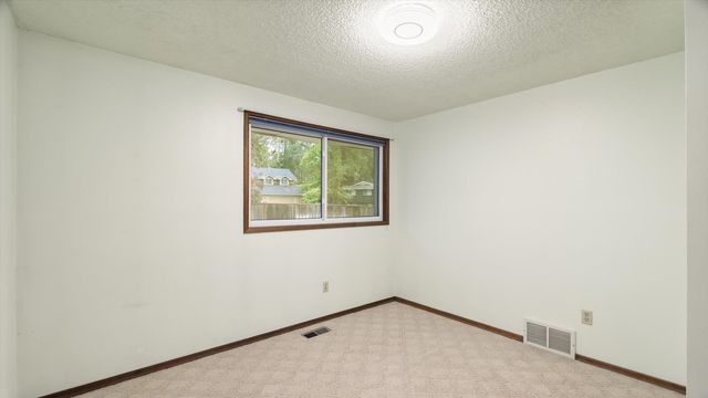 10624 N Humboldt Dr, Spokane, WA 99218