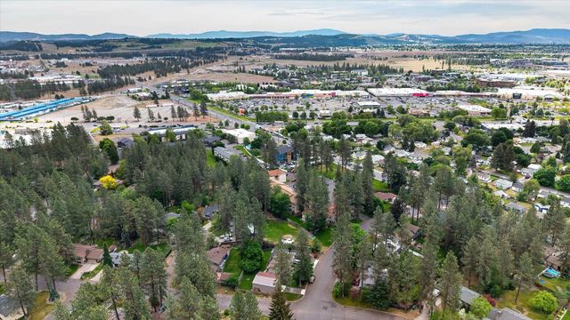 10624 N Humboldt Dr, Spokane, WA 99218