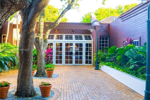 2000 Towerside Ter 1910, Miami, FL 33138