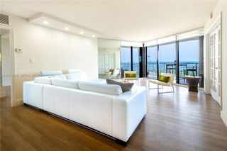 2000 Towerside Ter 1910, Miami, FL 33138