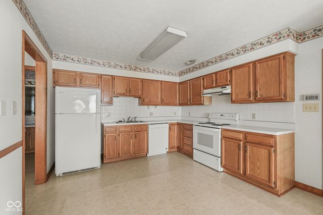 6712 S New Jersey Street, Indianapolis, IN 46227