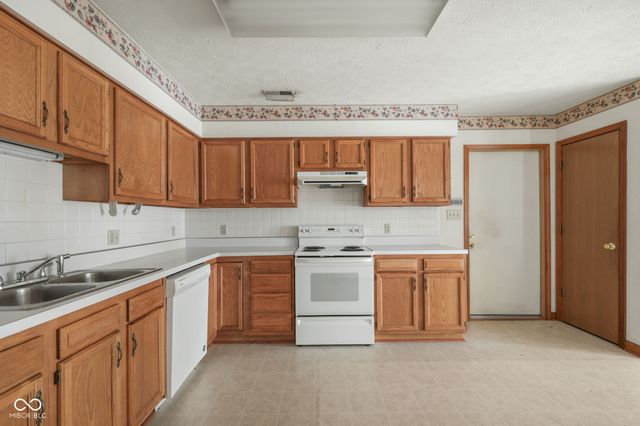 6712 S New Jersey Street, Indianapolis, IN 46227