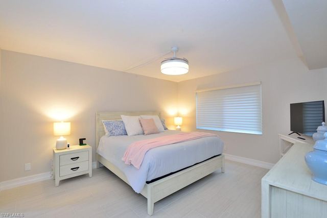 3400 FROSTY WAY # 5, Naples, FL 34112