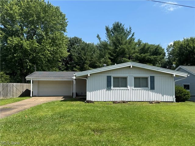 407 Edgewood Drive, Marietta, OH 45750