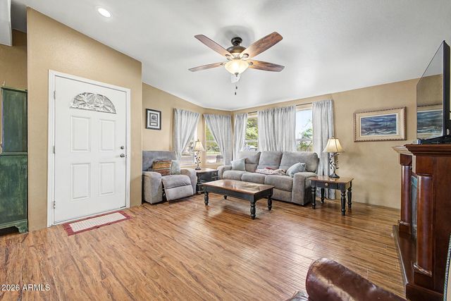 637 S 96TH Street, Mesa, AZ 85208