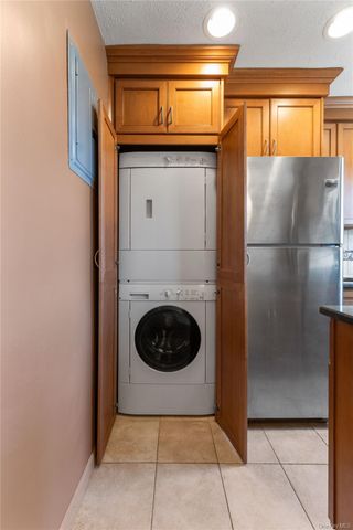 249-31 64th Avenue 2, Little Neck, NY 11362