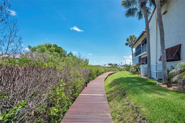 150 MARINA BAY DRIVE, New Smyrna Beach, FL 32169
