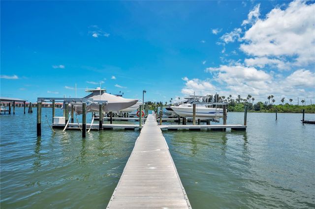 150 MARINA BAY DRIVE, New Smyrna Beach, FL 32169