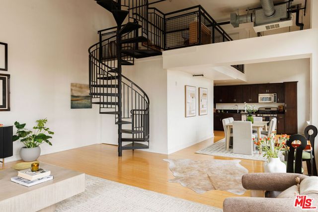 253 S Broadway 504, Los Angeles, CA 90012