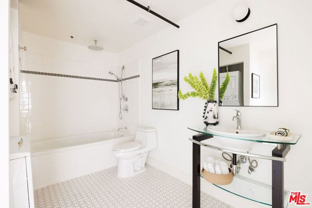253 S Broadway 504, Los Angeles, CA 90012