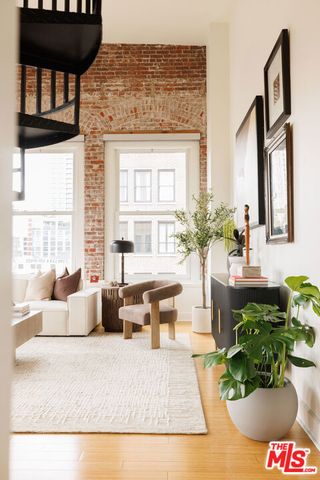 253 S Broadway 504, Los Angeles, CA 90012