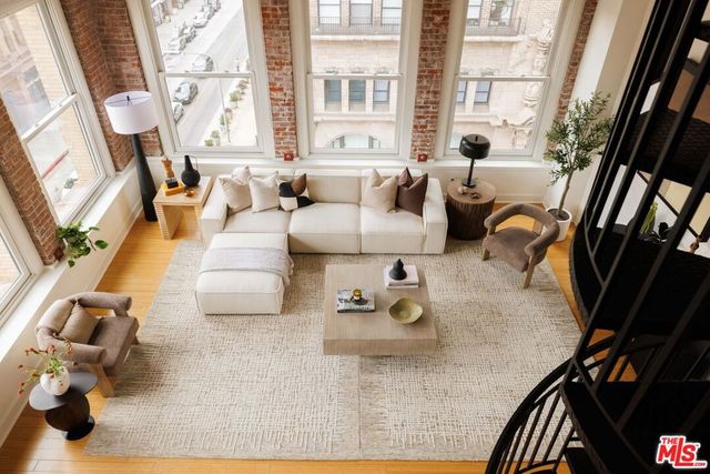 253 S Broadway 504, Los Angeles, CA 90012