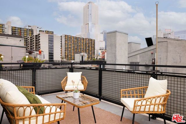 253 S Broadway 504, Los Angeles, CA 90012