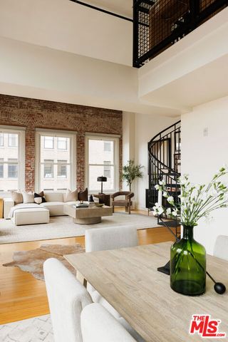 253 S Broadway 504, Los Angeles, CA 90012