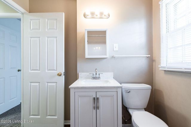 3503 Medford Ct, Louisville, KY 40218