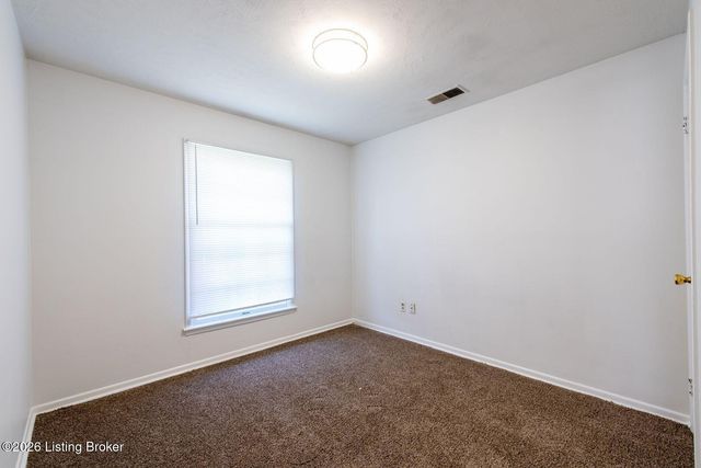 3503 Medford Ct, Louisville, KY 40218