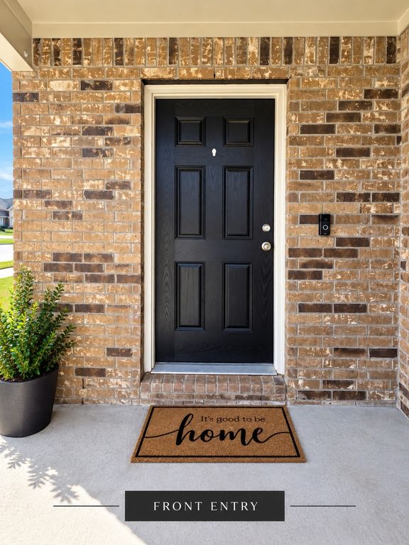 110 Arango Way, Everman, TX 76140 — exterior