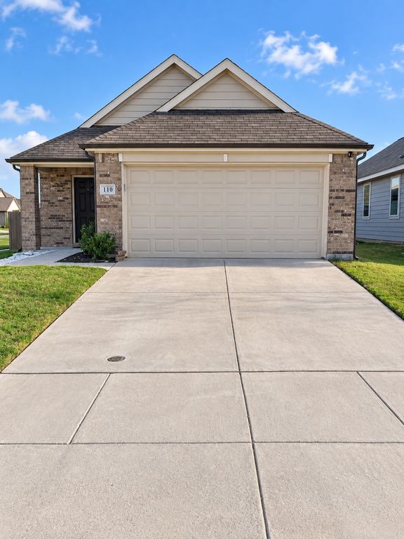 110 Arango Way, Everman, TX 76140 — photo 2