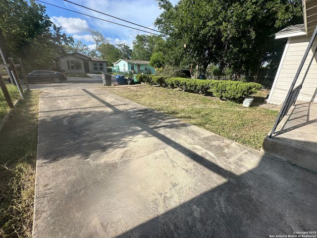 710 sterling, San Antonio, TX 78220