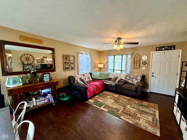 485 W Choctaw Trail, Greensburg, IN 47240