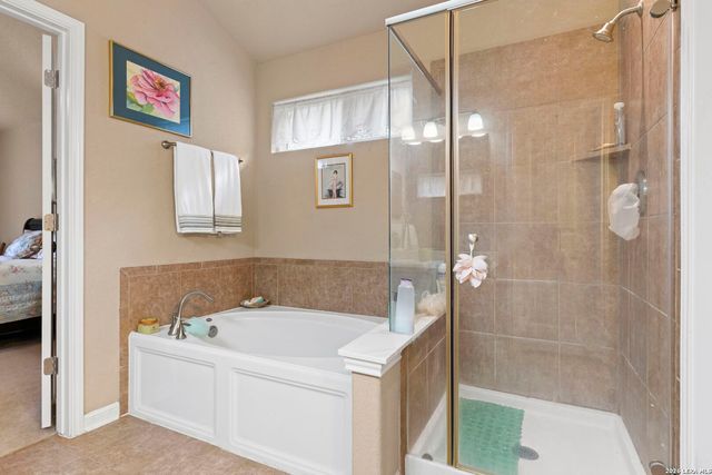 24720 Buck Crk, San Antonio, TX 78255