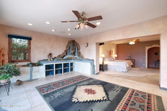 925 N Rancho Del Jefe Loop, Tucson, AZ 85748