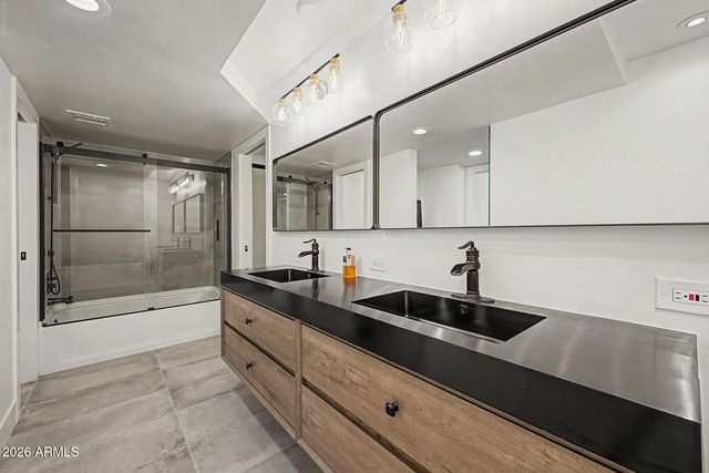 7123 E BUENA TERRA Way, Paradise Valley, AZ 85253