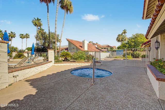 7123 E BUENA TERRA Way, Paradise Valley, AZ 85253