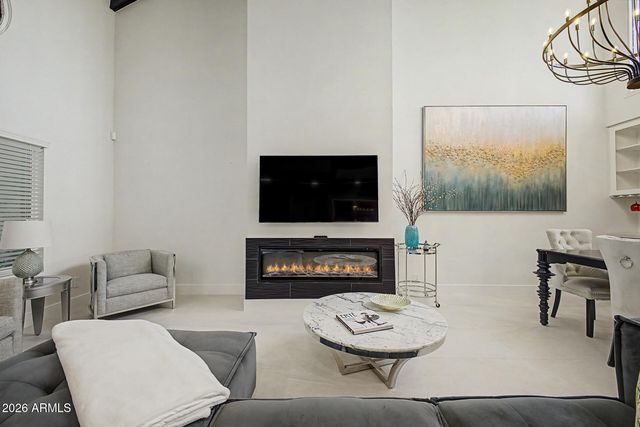 7123 E BUENA TERRA Way, Paradise Valley, AZ 85253
