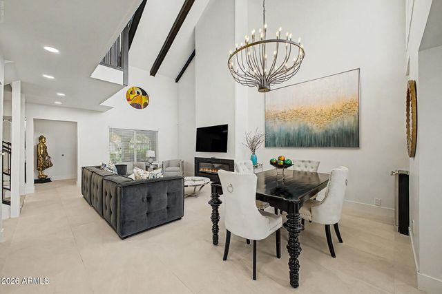 7123 E BUENA TERRA Way, Paradise Valley, AZ 85253