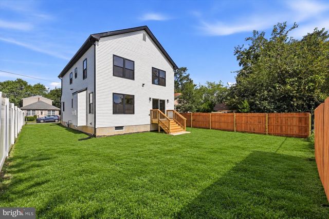 16 STITES AVE, Gloucester City, NJ 08030