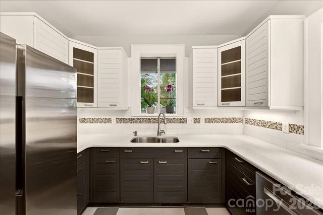 2208 E Fifth Street, Charlotte, NC 28204