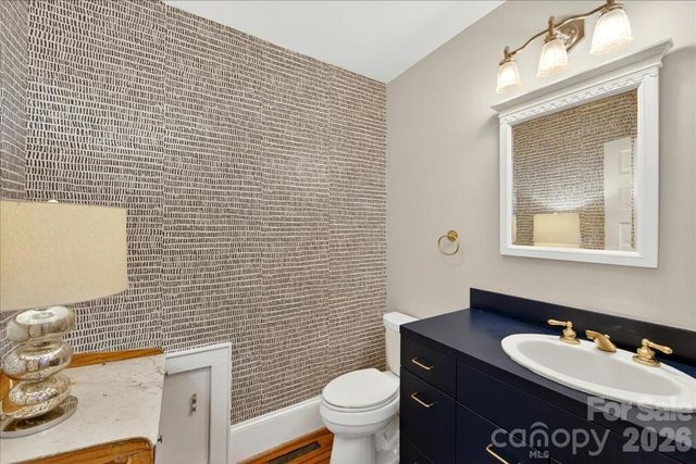 2208 E Fifth Street, Charlotte, NC 28204