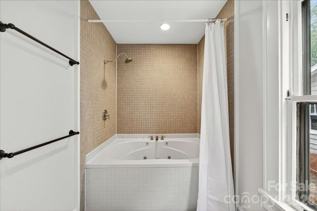 2208 E Fifth Street, Charlotte, NC 28204
