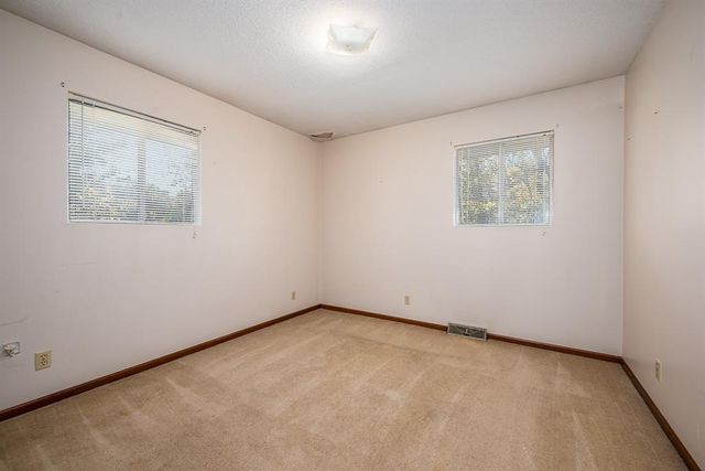 11123 - 11125 Leavenworth Road, Kansas City, KS 66109