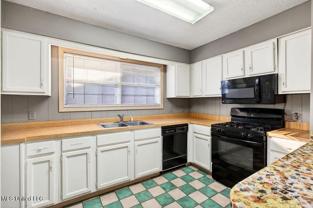 640 Peyton Drive, Biloxi, MS 39530