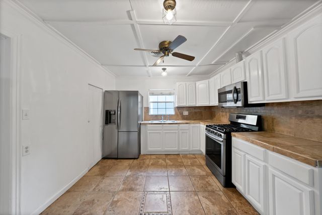 2117 Grace Avenue, Fort Worth, TX 76111