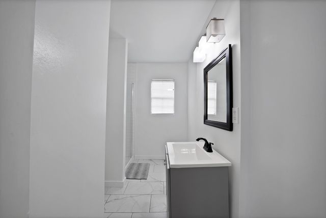 2117 Grace Avenue, Fort Worth, TX 76111