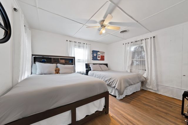 2117 Grace Avenue, Fort Worth, TX 76111