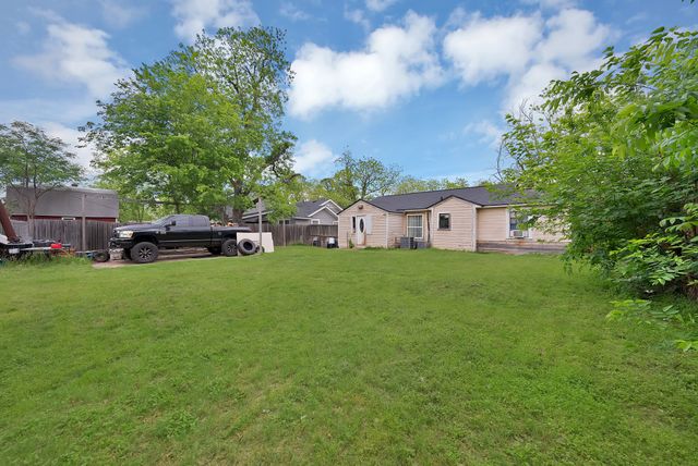 2117 Grace Avenue, Fort Worth, TX 76111