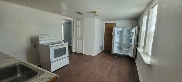 506 N Main Street, Aubrey, TX 76227