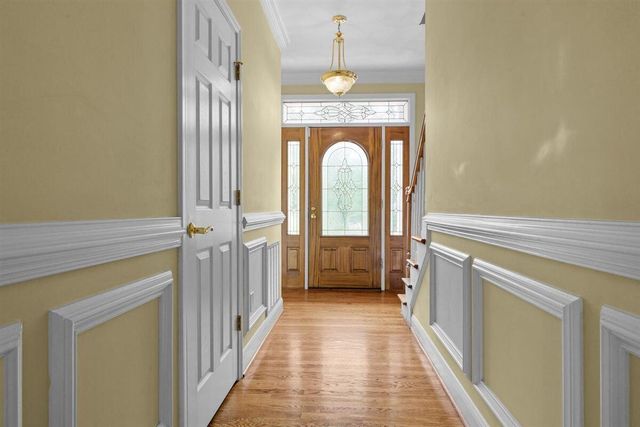 5975 Landview DR, Roanoke, VA 24018