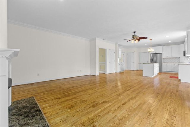 5975 Landview DR, Roanoke, VA 24018